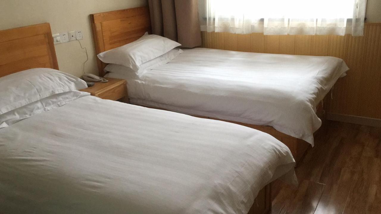 Hotel 海上小喔东方明珠店