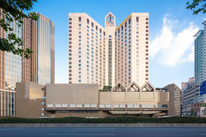 Jianguo Hotel 4*