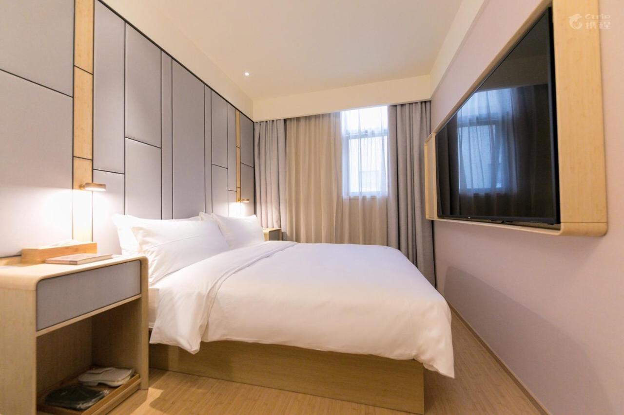 Ji 3* Shanghai
