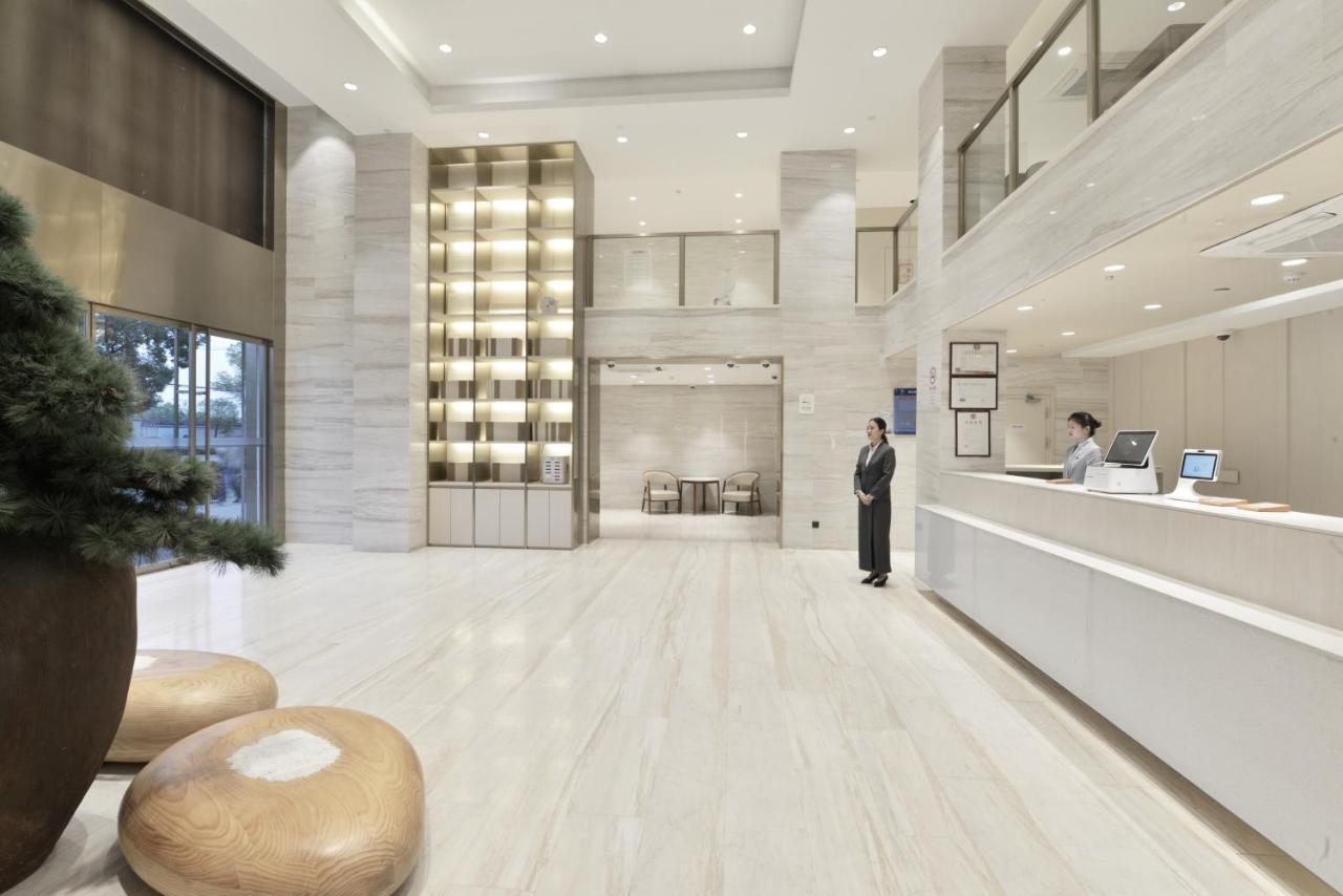 Ji Hotel Shanghai