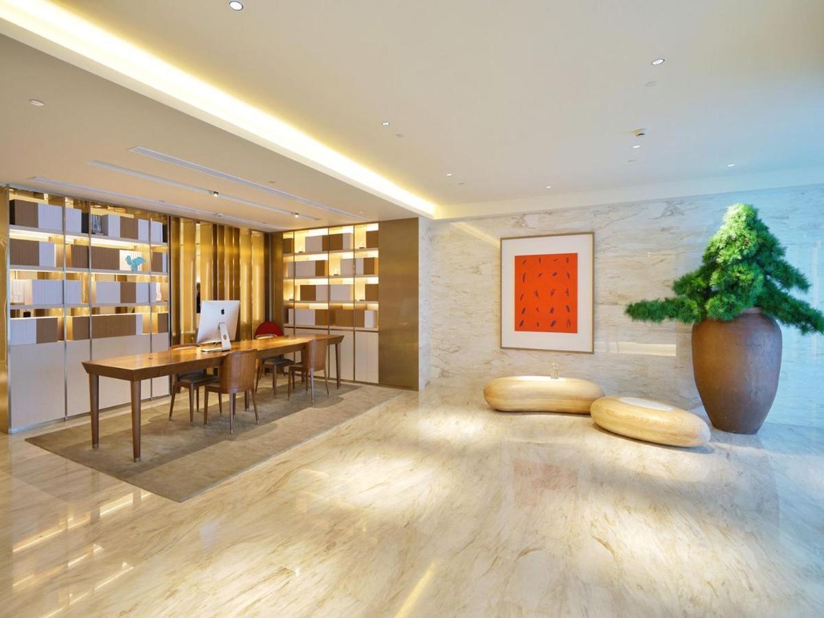 Ji Hotel 3*