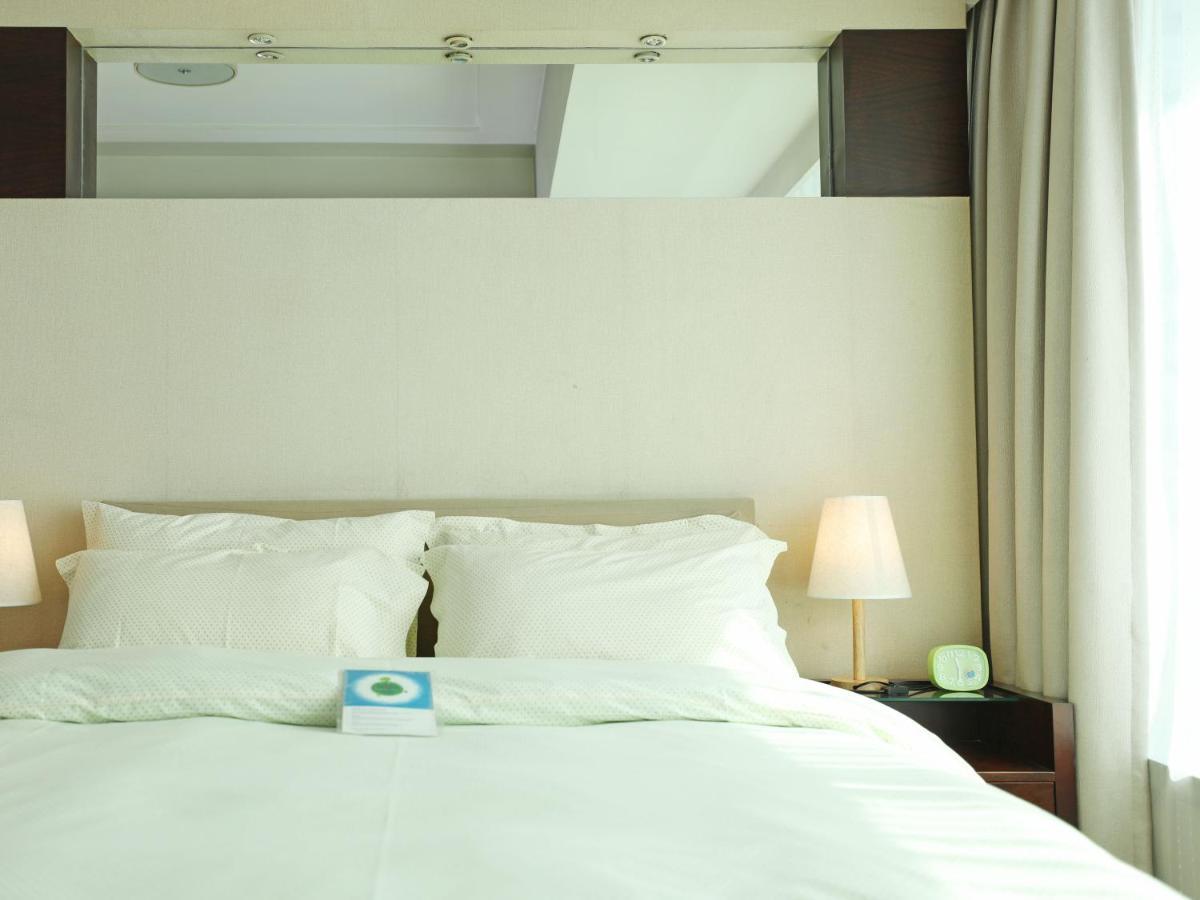 Cosmo World Union Service Aparthotel Shanghai