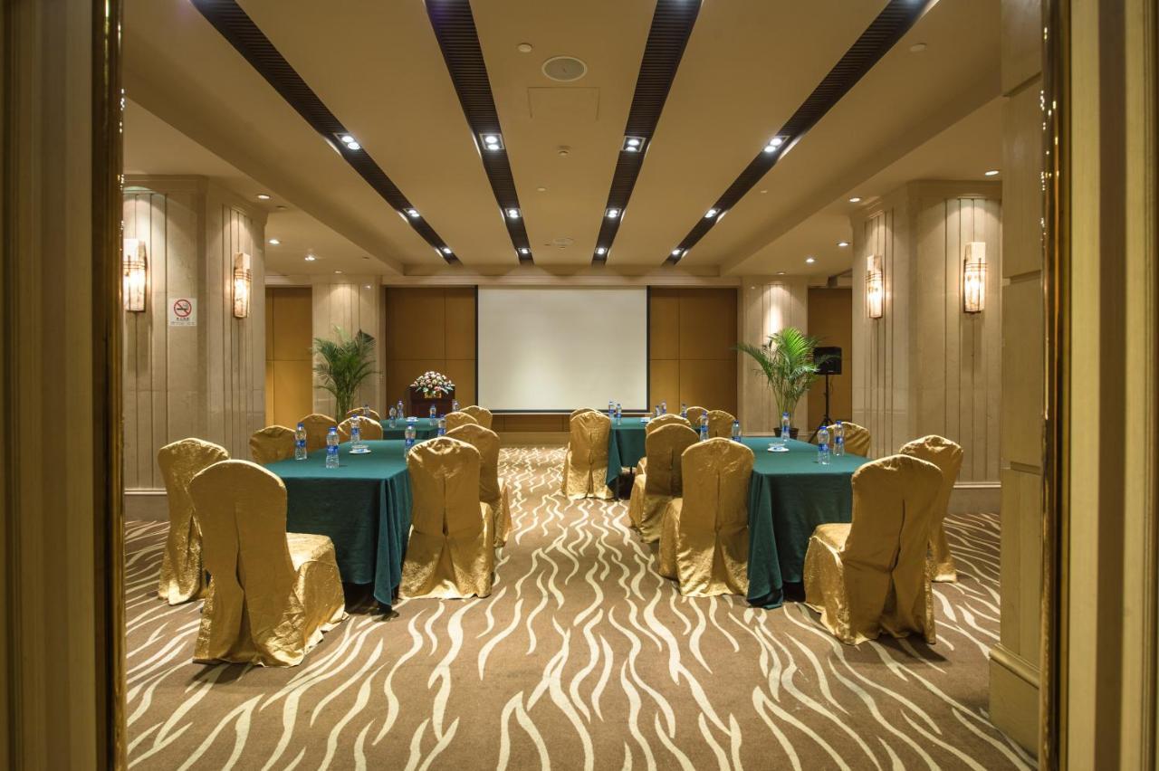 Hotel Park By Radisson Downtown Shanghai
