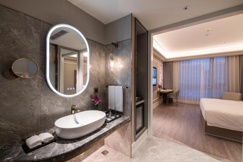 Mercure Xujiahui South Khách sạn 4*