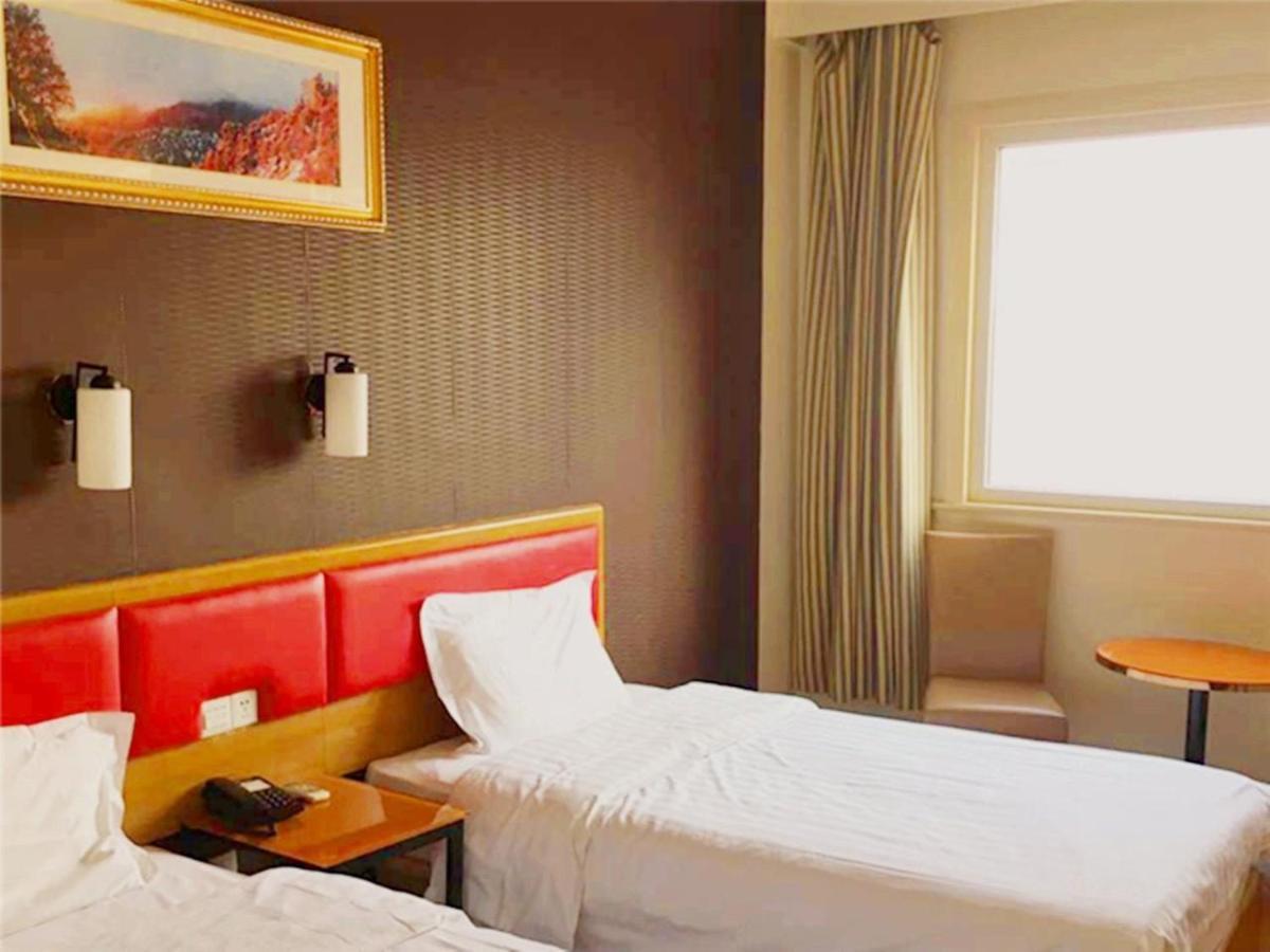 7days Yichuan Road Hotel 2*