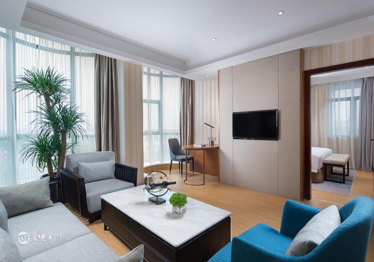 Khách sạn Ramada By Wyndham Pudong 4*