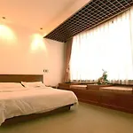 Shangfu Holiday Hotel