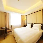 Greentree Inn Shanghai West Huaxia Road Metro Station Express Hotel