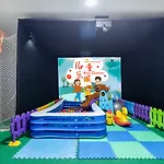 Regal Plaza Hotel & Residence Waigaoqiao