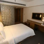Holiday Inn Express Shanghai Jinsha By Ihg