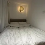 Shanghai Hills & Cozy Bnb Near Line2 Jing\'An Temple
