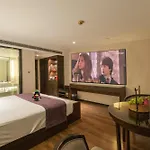 Ssaw Boutique Shanghai South Xuhui Riyueguang