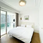 Eastern Hub - Bund Branch Premium 3-Bedroom Apartment With Bund View