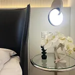 Shanghai Molly B&B- Near Nanjing East Road 2-Bedrooms With Elevator 2 Bathrooms, Bathtub Apart Ment Near The Subway