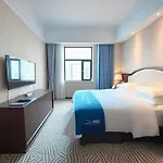 Paradise Jinjiang Hotel