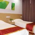 Shell Shanghai Yangpu District Shuangyang Road Hotel