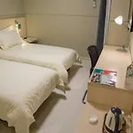 Jingjiang Inn Select Shanghai New Hongqiao