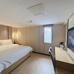 Lavande Hotel Shanghai Railway Station Branch