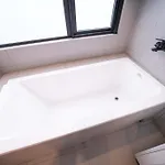 Zhome-Three Floors 4 Bedrooms - Near Nanjing Road