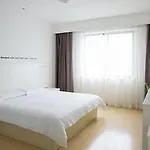 Motel 168 Shanghai Nanhui Huinan Subway Station