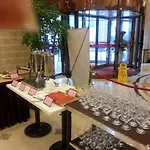 Vienna Hotel Shanghai Hongqiao Airport Caobao Road