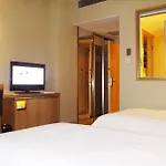 Regal Shanghai East Asia Hotel