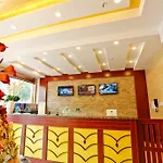 Greentree Inn Shanghai Zhujing Business Hotel