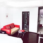 Shanghai Skiline World Union Service Apartment