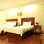 Greentree Alliance Shanghai Wanda Songjiang University Town Metro Station Hotel