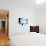 Yopark Serviced Apartment Ambassy Court
