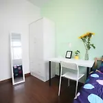 Unests International Youth Apartments