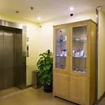 Home Inn Shanghai Changshou Road Metro Station