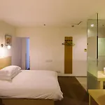 Motel Yushan Road Yuanshen Sports Center