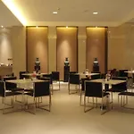 Jinjiang Inn Select Shanghai International Tourist Resort Chuansha Subway Station