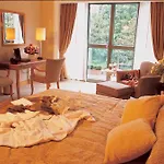 Hong Qiao State Hotel