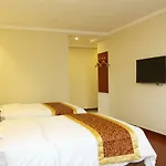 Greentree Inn Shanghai Minhang District Lianhang Road Subway Station Express Hotel