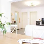 Wonderland - Xinzhuang Homestay