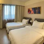 Buyluxe Suites Hotel