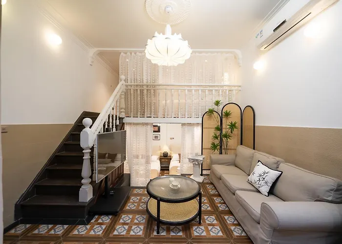 Shanghai Hills & Serendipity Family Boutique Near Line13 Mid Huaihai Road