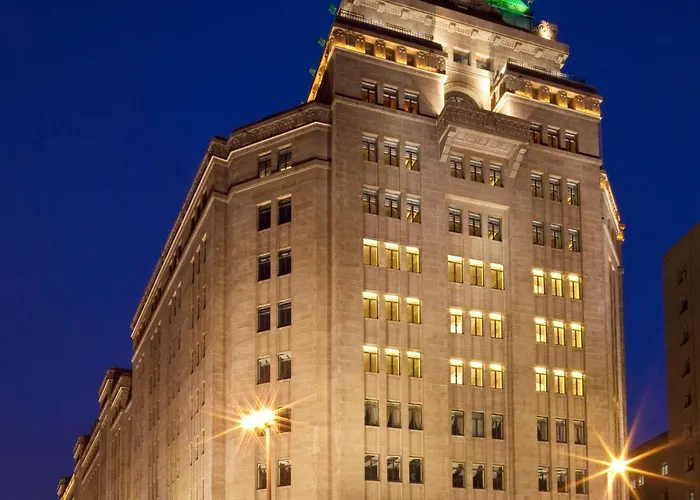 Fairmont Peace Hotel On The Bund