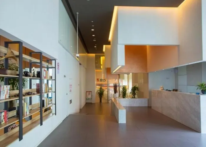 Jinjiang Inn Select Shanghai Fengxian Baolong Square North Yunhe Road