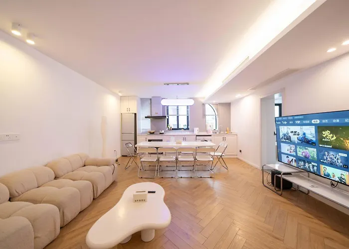 Zhome-Three Floors 4 Bedrooms - Near Nanjing Road