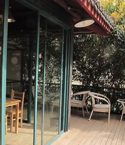 Beehome International Youth Hostel- Lujiazui