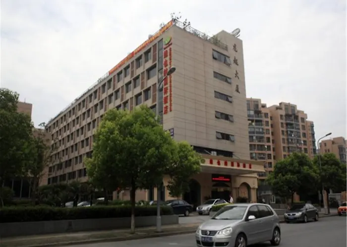 Vienna Hotel Shanghai Jiuxing Market