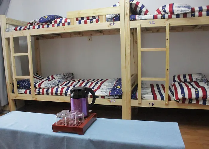 Xiang Zuo Xiang You International Youth Hostel