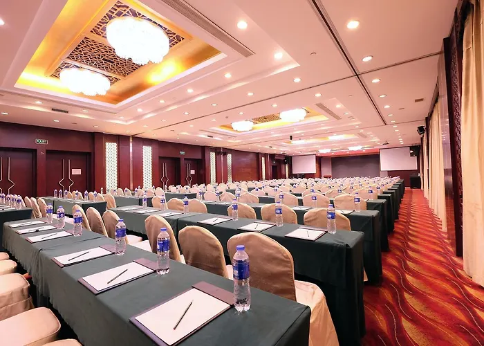 Gem Flower Hotel - North Bund