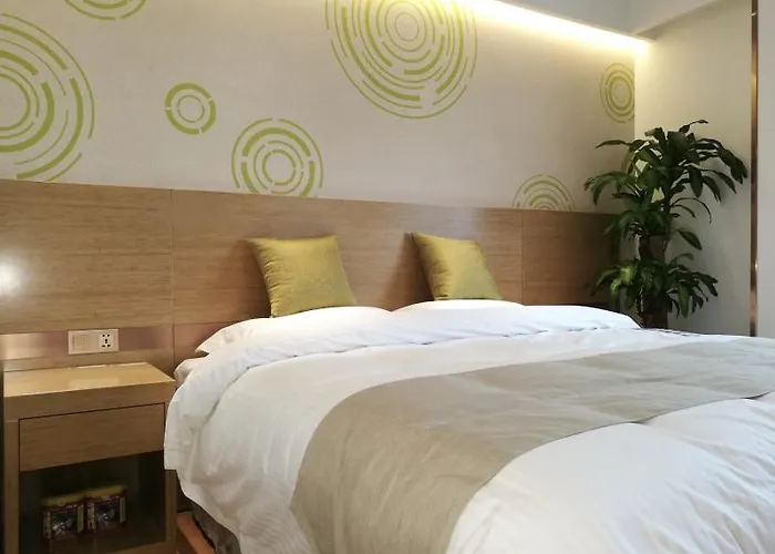 Greentree Inn Shanghai Jingan District Qipu Road Tiantong Road Subway Station Express Hotel
