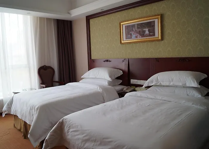 Huhua Business Hotel