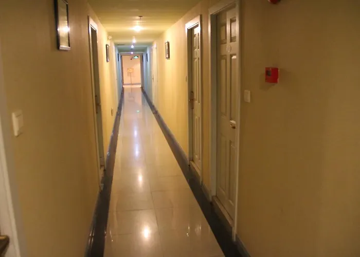 Jin Guang Hotel-People Square Branch