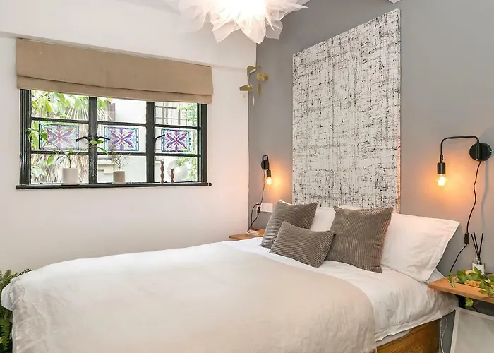 Le Mansion Apartment
